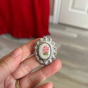 4/$100 Germany vintage Elegant Silver and White Floral Brooch 🌸